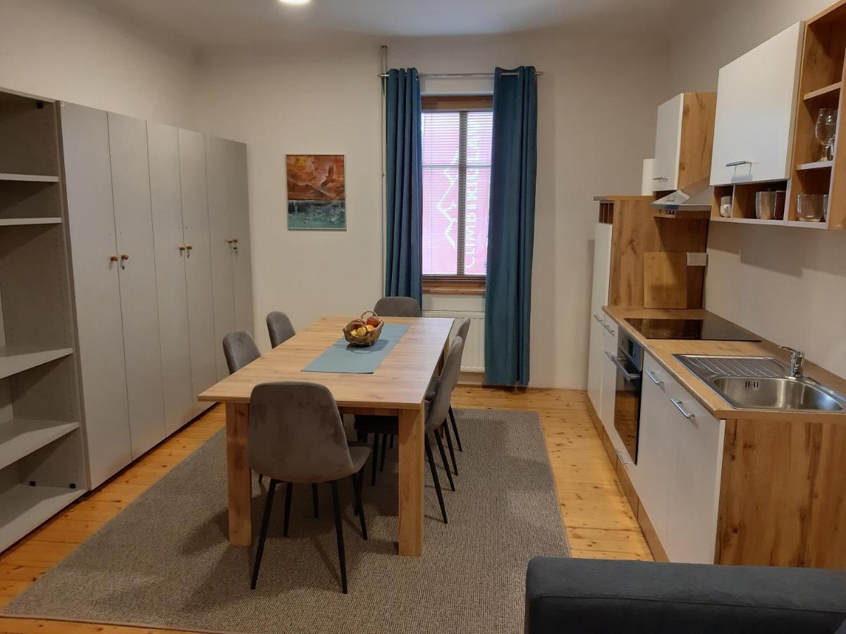 Triglav Apartment House 크란 외부 사진